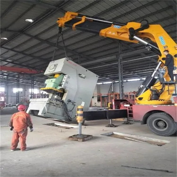 句容80吨折臂吊车出租附近电话