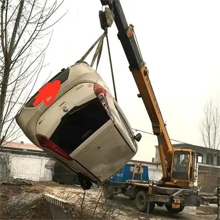 句容随时待命，吊车24小时道路救援服务全解析