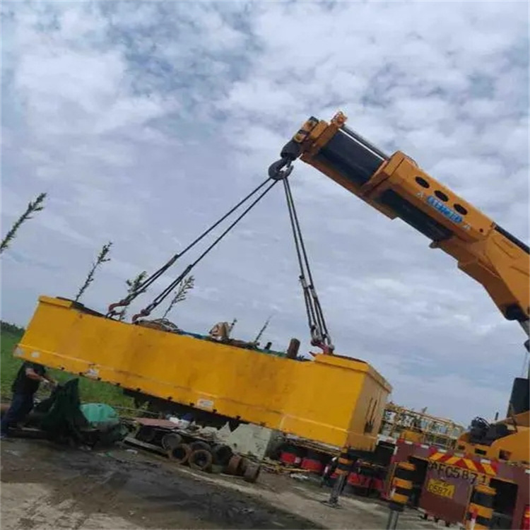 句容随车吊吊集装箱怎么吊